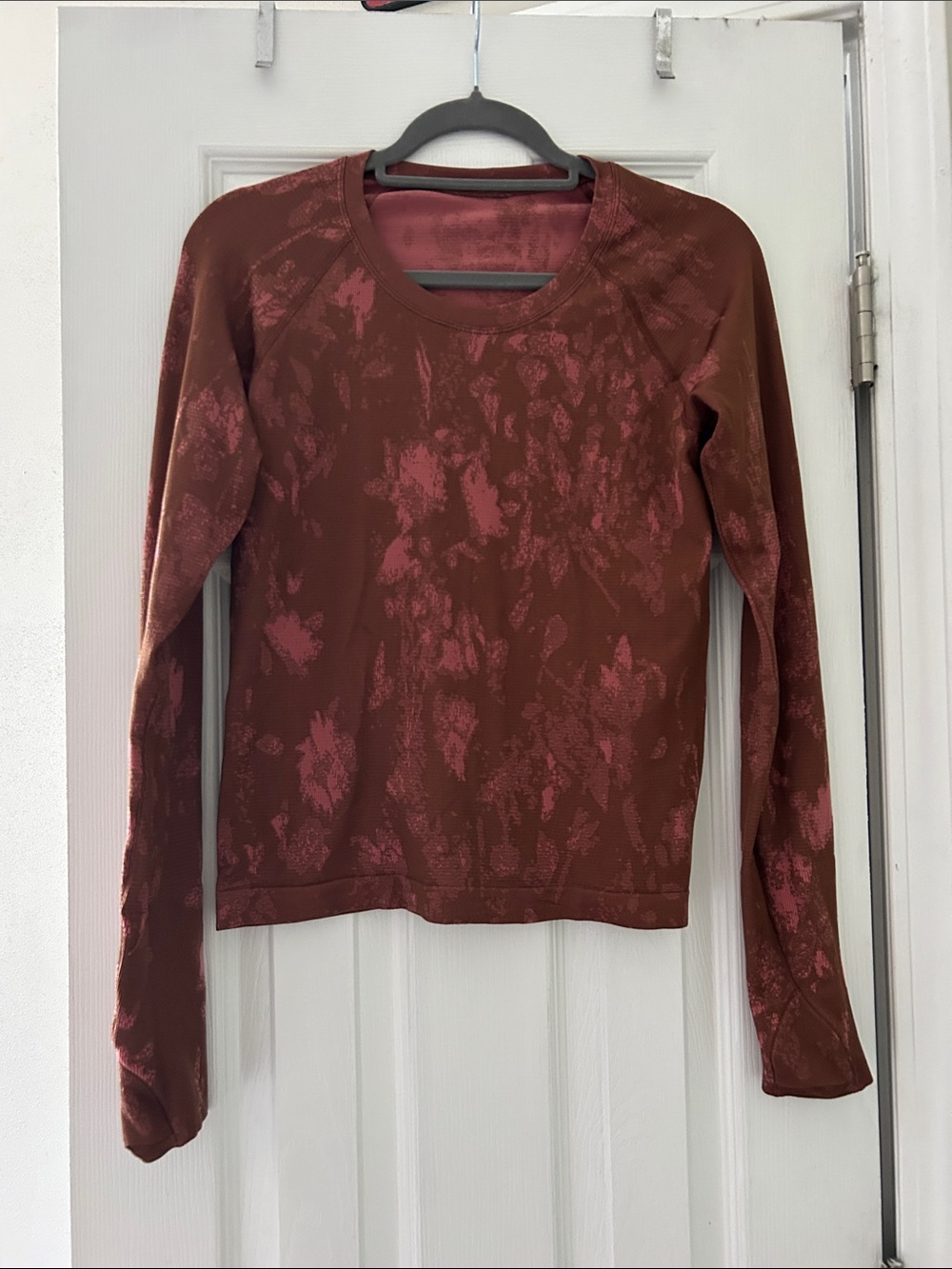 lululemon athletica Long-Sleeve Pullover in Rust Rose Print